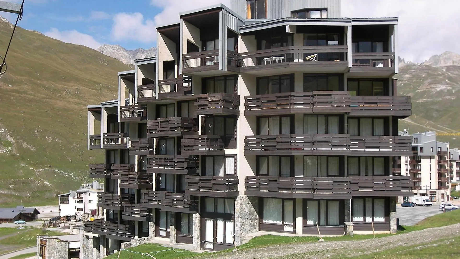 Apartment Les Hauts Du Val Claret - Val Claret-24 By Interhome Tignes